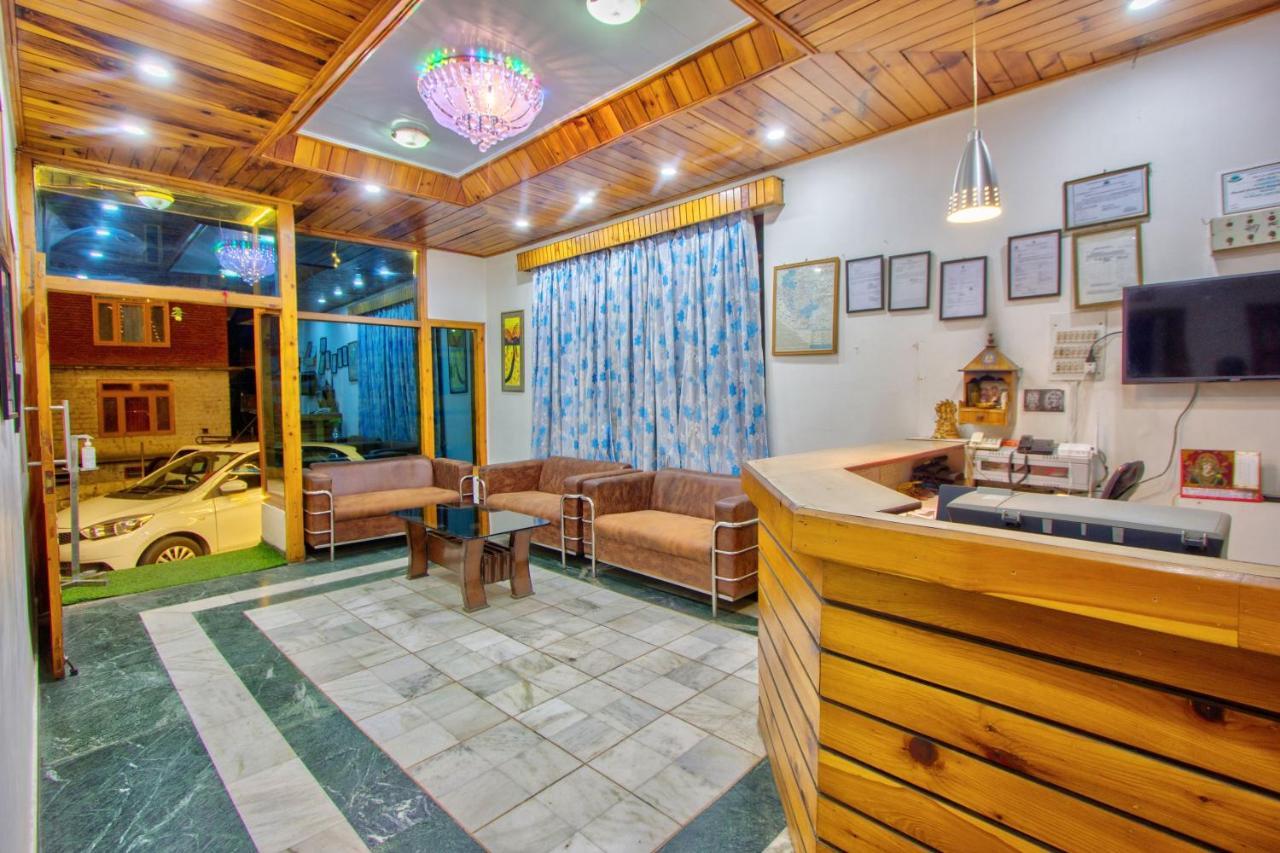 Hotel Royal Manali エクステリア 写真